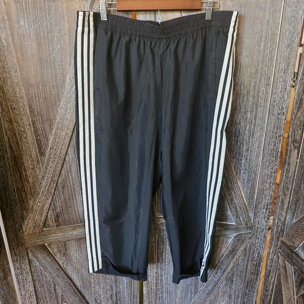 Adidas Pants Women's Size XL Black Sheer Bottoms Built in Shorts Capris Pockets